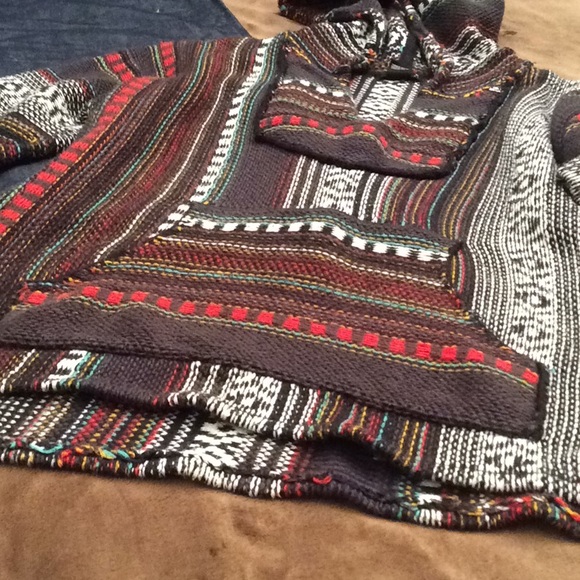 Aztec Hoodie - Picture 2 of 4